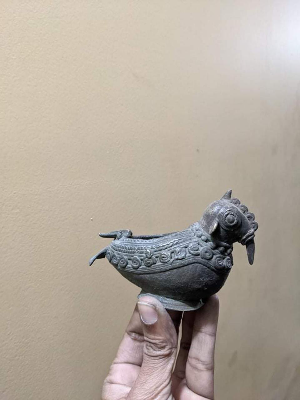 Mysterious metal sculpture ashtray | Home Decors | vintage Collection - KhatiJi