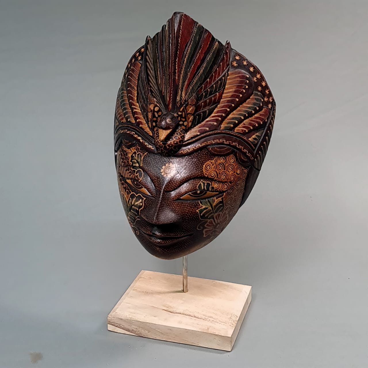 Indonesia Batik Mask Sculpture, Batik Pattern, Indonesia Batik, Indonesia Pride, Wooden Mask, Wall Decor, Home Decor - KhatiJi
